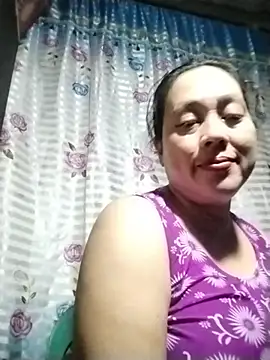 Snapshot of May_Bombs chatting on 5, 2, 2026 May Bombs online show from 5, 2, 2026