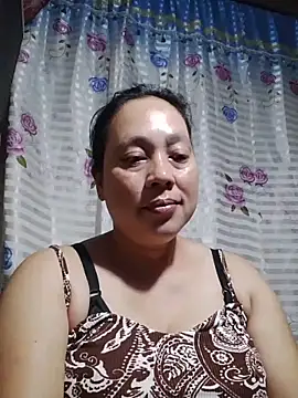 Snapshot of May_Bombs chatting on 28, 2, 2026 May Bombs online show from 28, 2, 2026