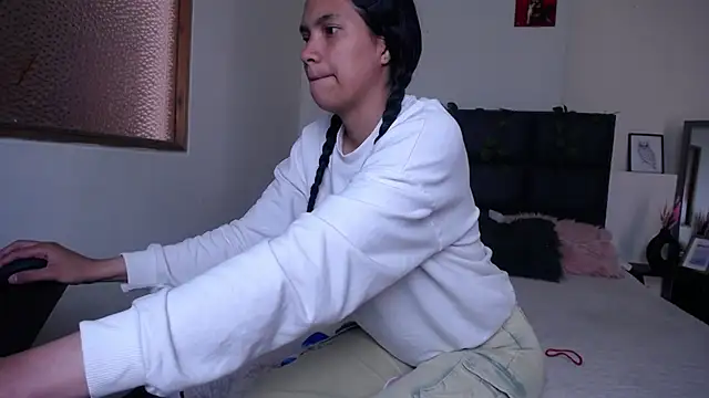 Julieta Parker online show from 17, 2, 2026