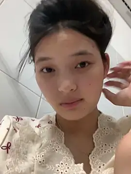 Snapshot of Suzu_xx01 chatting on 29, 5, 2026 Suzu xx01 online show from 29, 5, 2026