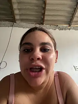 Snapshot of Adriputinha chatting on 26, 6, 2026 Adriputinha online show from 26, 6, 2026