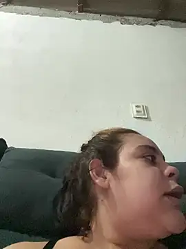 Snapshot of Adriputinha chatting on 5, 7, 2026 Adriputinha online show from 5, 7, 2026