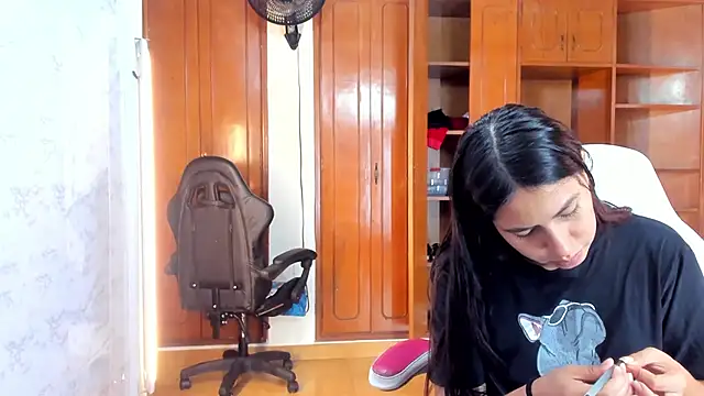 Emily and Soffy online show from 26, 2, 2026