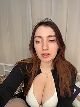 Linnea  online show from 12, 2, 2026