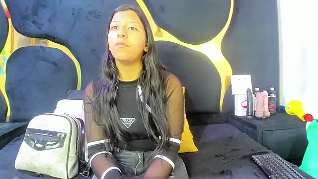 Snapshot of Vaneline2 chatting on 9, 7, 2026 Vaneline2 online show from 9, 7, 2026