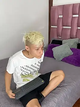 MaxyRyan online show from 12, 2, 2026