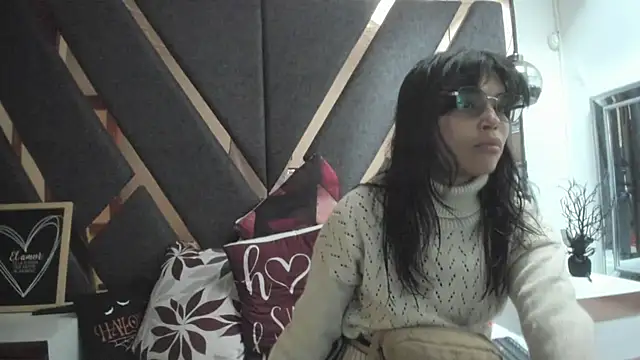 Snapshot of Maggyx chatting on 25, 5, 2026 Maggyx online show from 25, 5, 2026