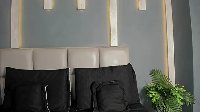 Snapshot of TSExoticFuck chatting on 3, 3, 2026 TSExoticFuck online show from 3, 3, 2026