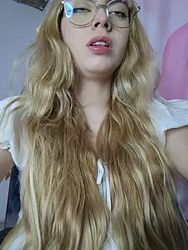 isaneptuneuwu online show from 9, 3, 2026