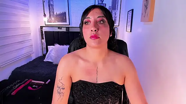 ladyraing online show from 7, 2, 2026