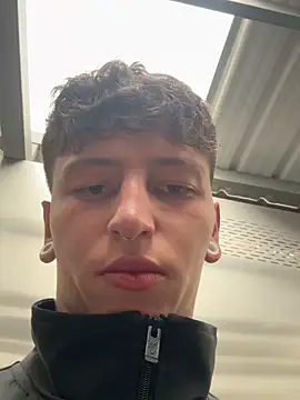 ARON LUXX online show from 29, 3, 2026