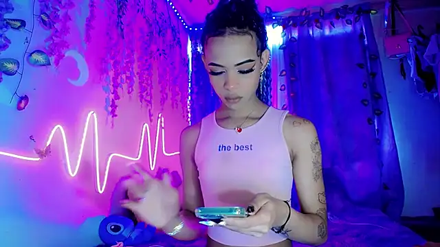 Snapshot of DahliaGill chatting on 15, 7, 2026 DahliaGill online show from 15, 7, 2026