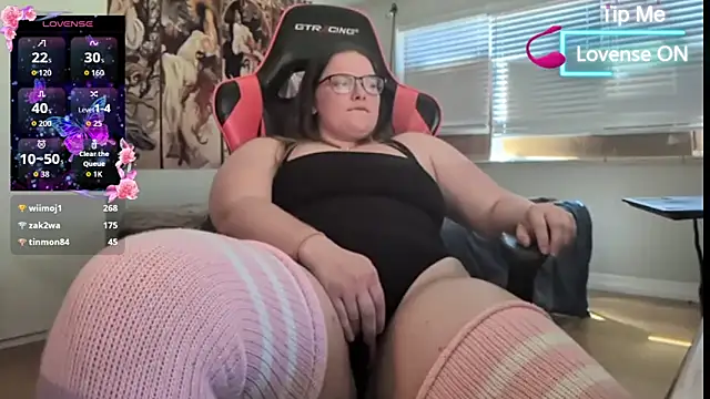 lillythotz online show from 3, 4, 2026