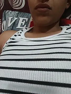 komalsharma99 online show from 30, 5, 2026