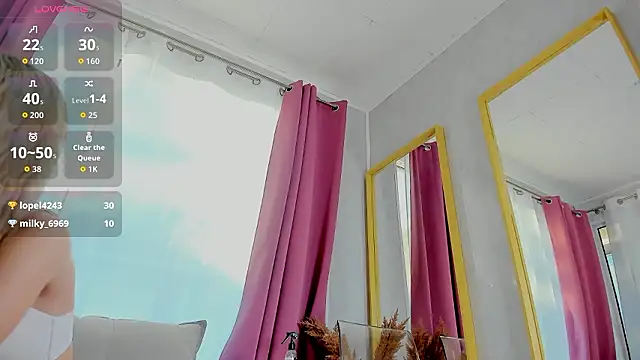 MeganKroft  online show from 19, 2, 2026