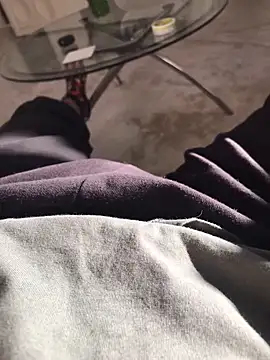 Snapshot of Tommyzzzzzz chatting on 28, 9, 2025 Tommyzzzzzz online show from 28, 9, 2025