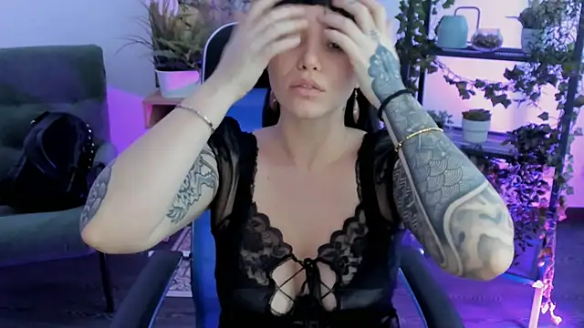 NeoGeisha online show from 10, 3, 2026