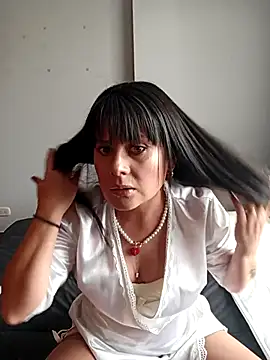 Lyonette reading1 online show from 6, 2, 2026