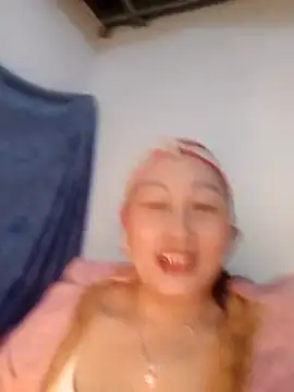 Jolie sexy online show from 4, 3, 2026