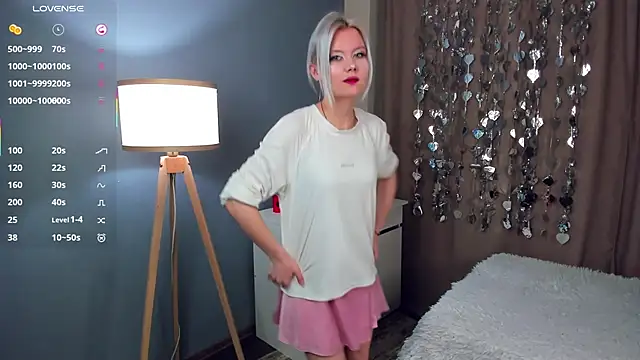 Snapshot of GoldenLenarz chatting on 20, 2, 2026 GoldenLenarz online show from 20, 2, 2026