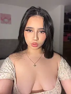 Snapshot of Sofiia_Vegaa chatting on 29, 4, 2026 Sofiia Vegaa online show from 29, 4, 2026