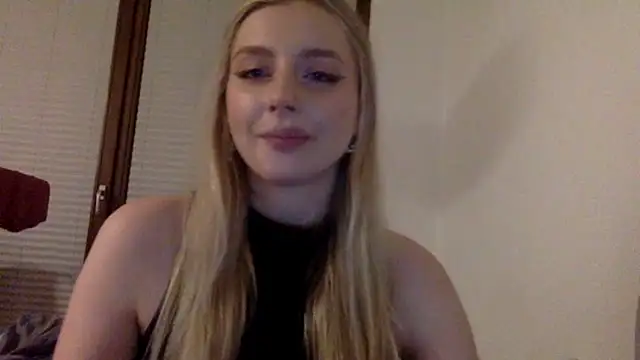 Snapshot of MayaWetDream chatting on 30, 4, 2026 MayaWetDream online show from 30, 4, 2026
