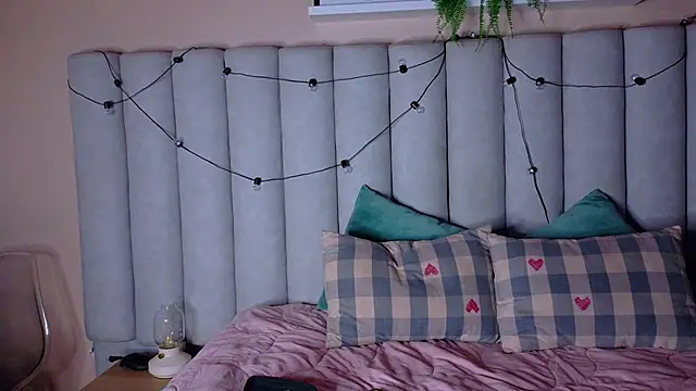 FernandaBrown   online show from 15, 3, 2026