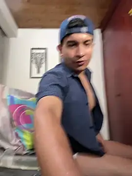 MaxParker21 online show from 1, 3, 2026