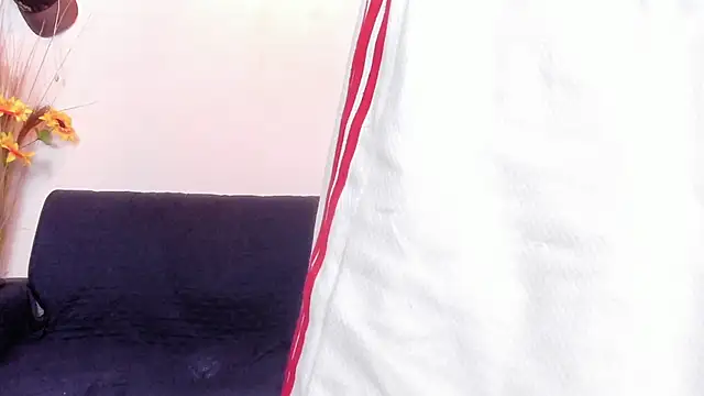 Snapshot of DalilaQueen_blowjob1 chatting on 5, 6, 2026 DalilaQueen blowjob1 online show from 5, 6, 2026