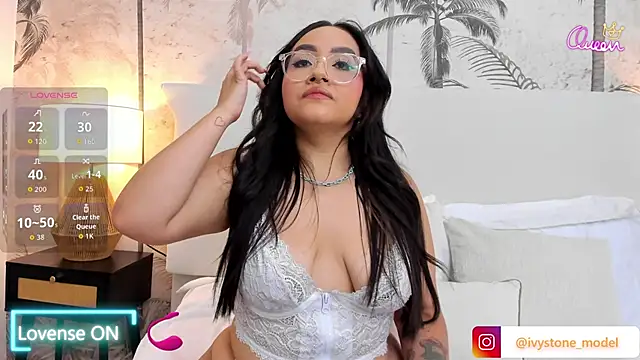 IvyStonne online show from 7, 3, 2026