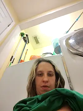 Snapshot of sexyymeli chatting on 31, 3, 2026 sexyymeli online show from 31, 3, 2026