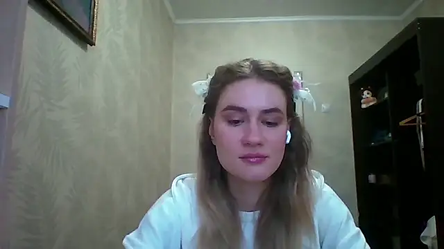 Snapshot of DeanneGilcher chatting on 26, 2, 2026 DeanneGilcher online show from 26, 2, 2026