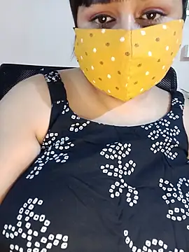 Snapshot of Lovely-Lina7 chatting on 27, 5, 2026 Lovely-Lina7 online show from 27, 5, 2026