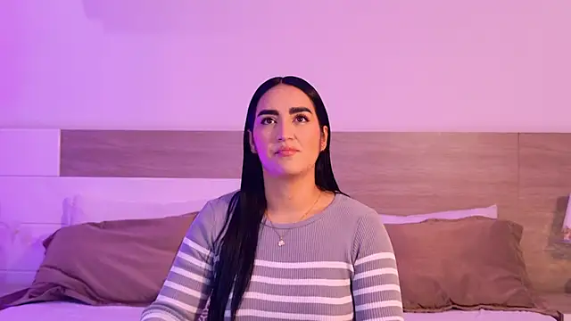 Snapshot of MaraGrief_ chatting on 14, 4, 2026 MaraGrief online show from 14, 4, 2026