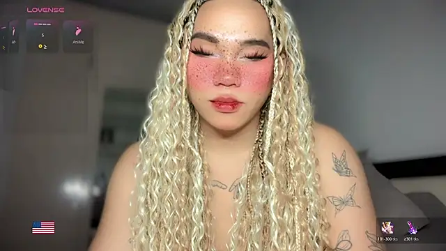 Kelly Mckinney online show from 25, 4, 2026