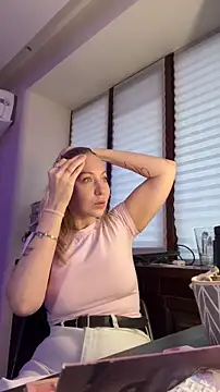 LovelyMiley online show from 27, 2, 2026