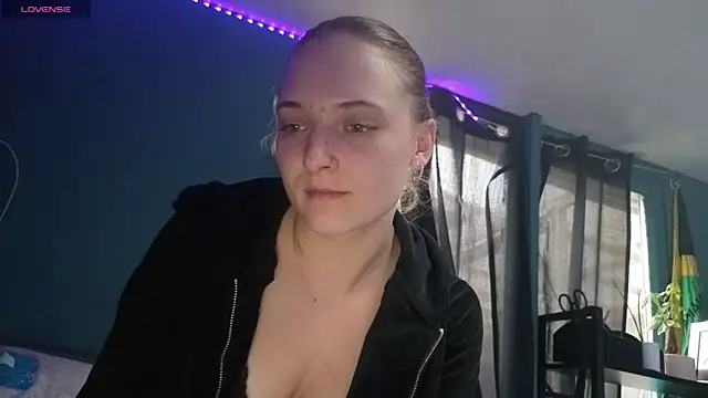 Snapshot of JadeAlexis403 chatting on 3, 4, 2026 JadeAlexis403 online show from 3, 4, 2026