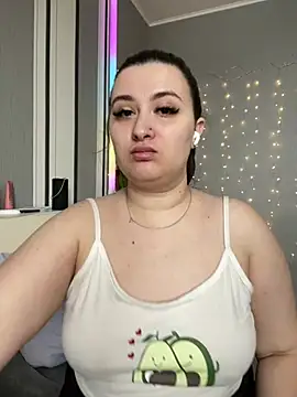 Snapshot of lipsi_vikki chatting on 25, 2, 2026 lipsi vikki online show from 25, 2, 2026