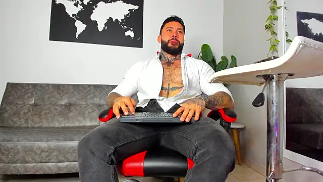 Alessrose online show from 11, 2, 2026