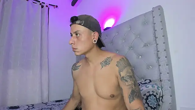 Snapshot of SkinnyDevil12 chatting on 25, 2, 2026 SkinnyDevil12 online show from 25, 2, 2026