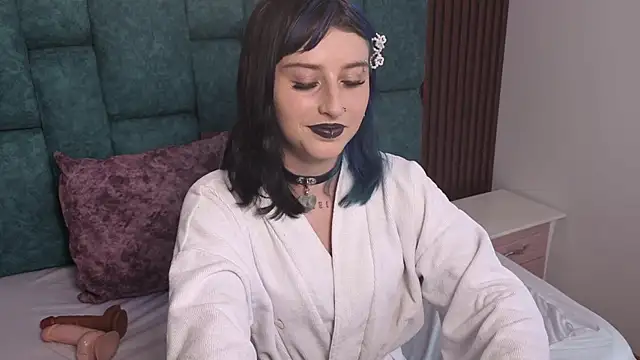 Snapshot of OliviaBonnie chatting on 17, 2, 2026 OliviaBonnie online show from 17, 2, 2026