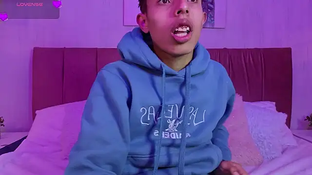 Snapshot of _camilo_ortiz chatting on 24, 3, 2026 camilo ortiz online show from 24, 3, 2026