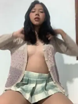 lonely lunae online show from 6, 4, 2026