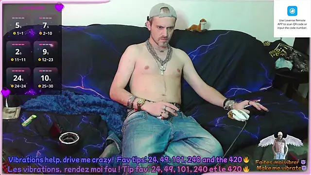 Snapshot of SwatRocShy chatting on 1, 6, 2026 SwatRocShy online show from 1, 6, 2026