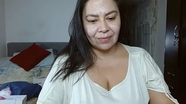 Snapshot of Karo_sexy chatting on 14, 3, 2025 Karo sexy online show from 14, 3, 2025
