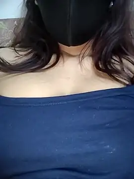 Snapshot of Moody-girl1 chatting on 26, 2, 2026 Moody-girl1 online show from 26, 2, 2026