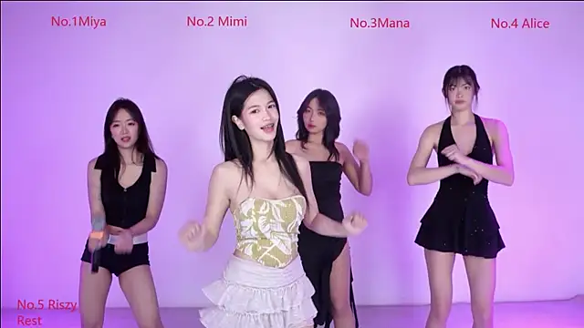 Snapshot of Velvet-girl chatting on 19, 2, 2026 Velvet-girl online show from 19, 2, 2026