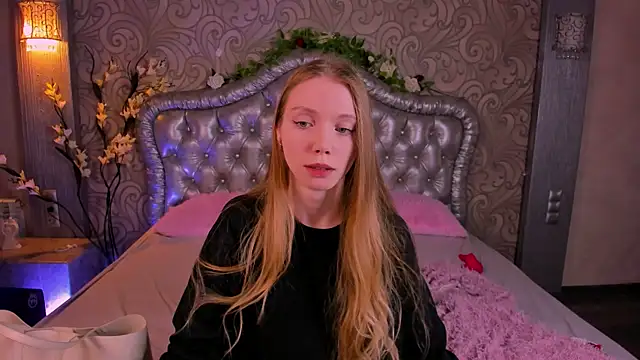 Snapshot of lada2k4 chatting on 12, 6, 2026 lada2k4 online show from 12, 6, 2026