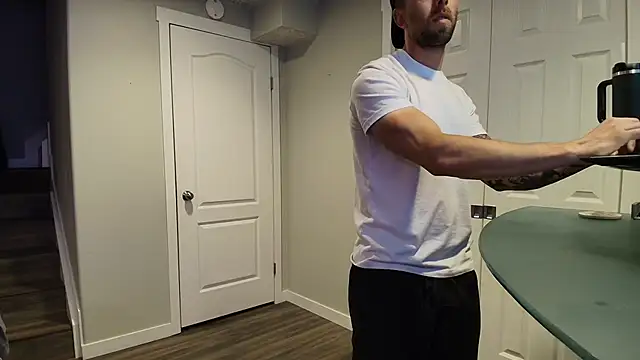 Snapshot of averageandsum chatting on 31, 5, 2026 averageandsum online show from 31, 5, 2026