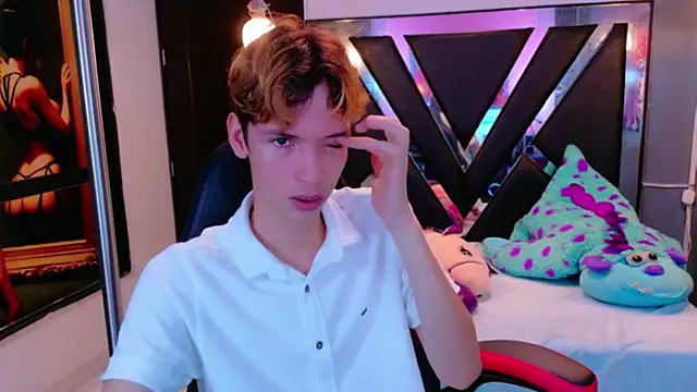 Snapshot of Liam_Green1 chatting on 7, 2, 2026 Liam Green1 online show from 7, 2, 2026